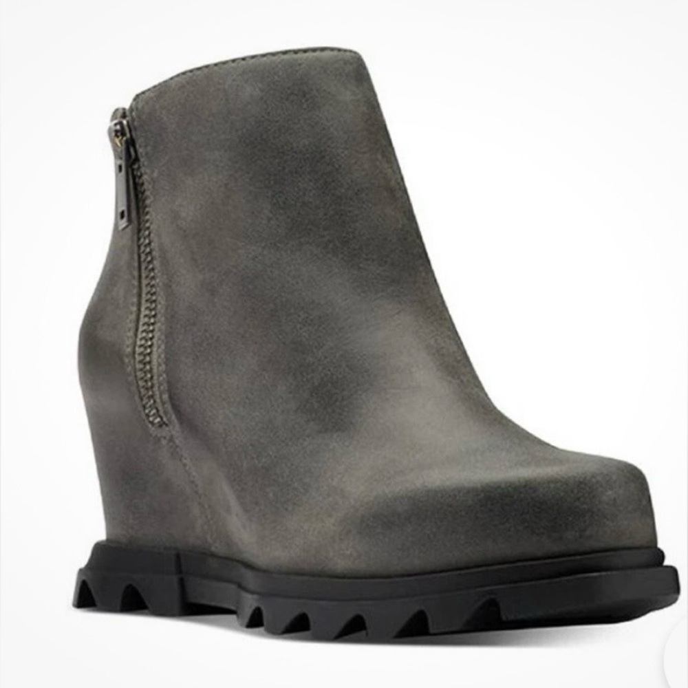 Sorel Gray Ankle Boots with Black Soles🔥